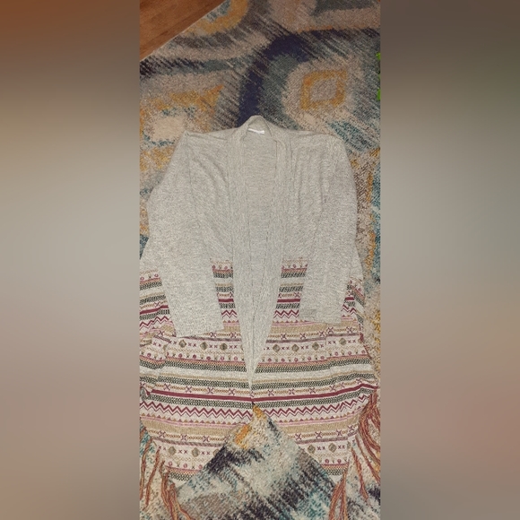 Loop 18 cardigan sz xl Gray with a pattern and tassels - Picture 2 of 6